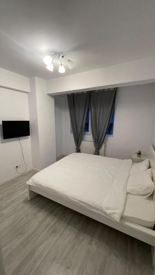 Santorini Residence Apartment Otopeni Exterior foto